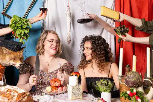 Fishwives of Paris podcast hero image